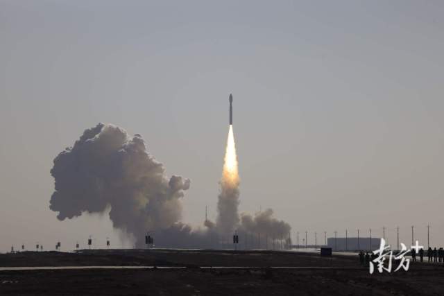 中山大學(xué)學(xué)生自主研發(fā)“逸仙-A星”在酒泉衛(wèi)星發(fā)射中心發(fā)射。